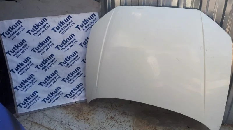 AUDİ A3 2013-2015 MODELLERE UYUMLU BEYAZ RENK ÇIKMA ÖN KAPUT