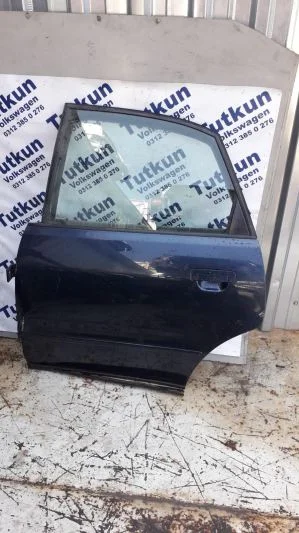 AUDİ A4 1996-2002 MODEL LACİVERT RENK SOL ARKA KAPI