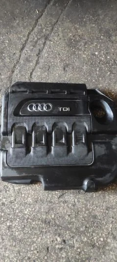 AUDİ A3 1.6 TDİ MOTOR ÜST PLASTİĞİ -SÜS KAPAĞI