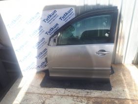 VW POLO 2003-2010 MODEL HATASIZ GÜMÜŞ GRİ RENK SOL ÖN KAPI 