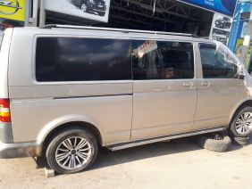 VW TRANSPORTER T5 2004-2010 UZUN ŞAŞE  SAĞ ARKA KESME ÇAMURLUK 